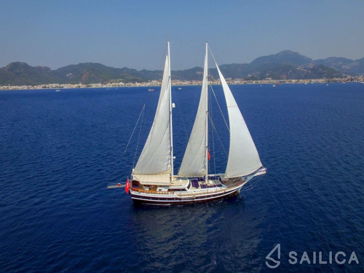 Gulet - Yacht Charter Sailica