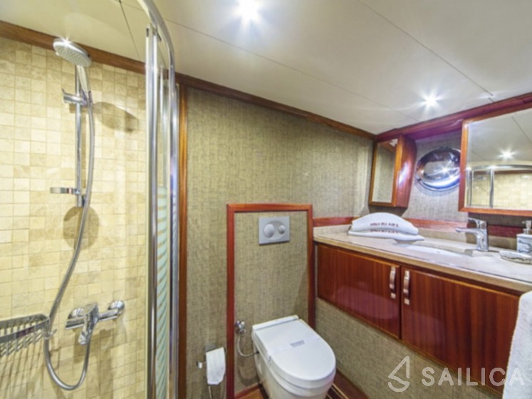 Gulet - Yacht Charter Sailica