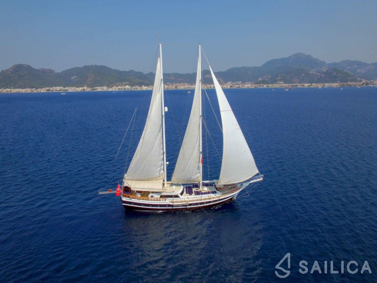 Gulet - Yacht Charter Sailica