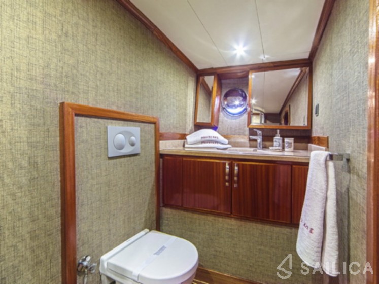 Gulet - Yacht Charter Sailica