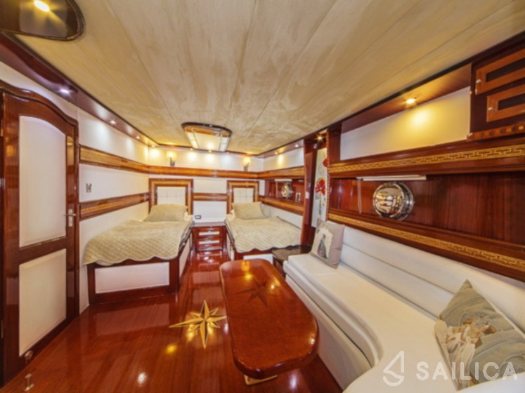 Gulet - Yacht Charter Sailica