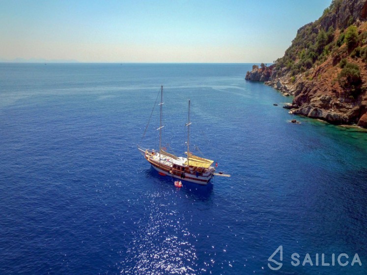 Gulet - Yacht Charter Sailica