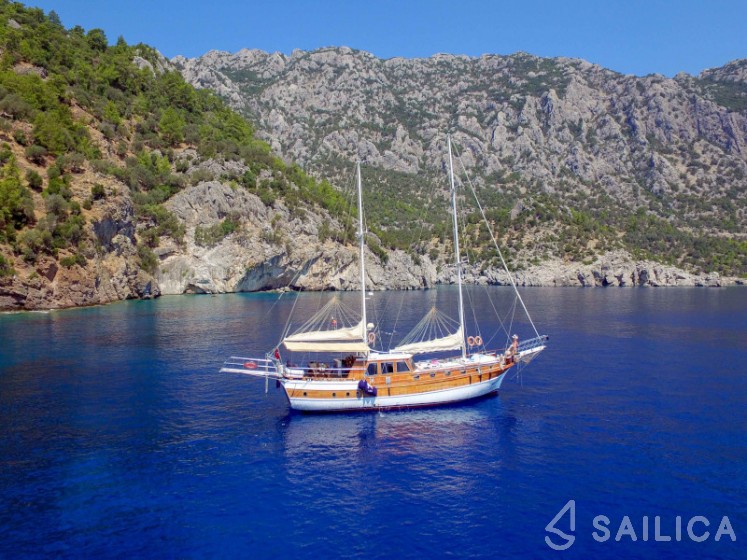 Gulet - Yacht Charter Sailica