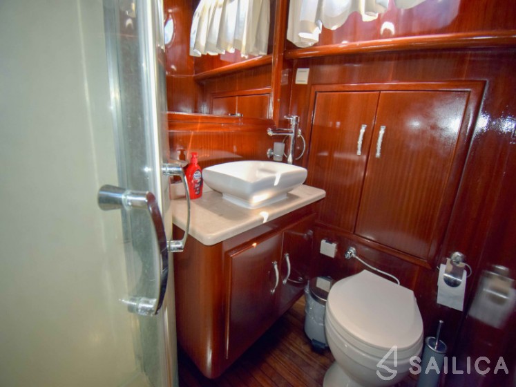 Gulet - Yacht Charter Sailica
