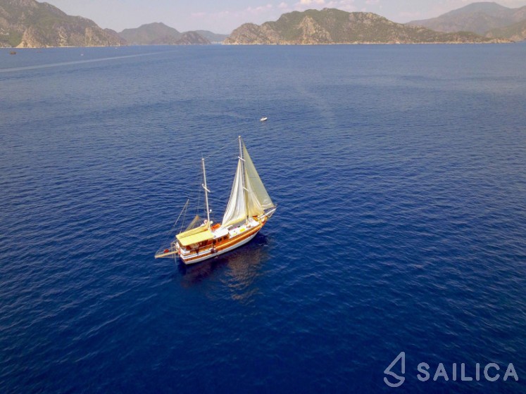Gulet - Yacht Charter Sailica