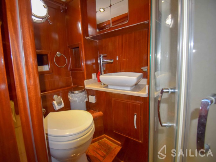 Gulet - Yacht Charter Sailica