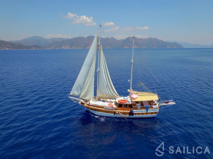 Gulet - Yacht Charter Sailica