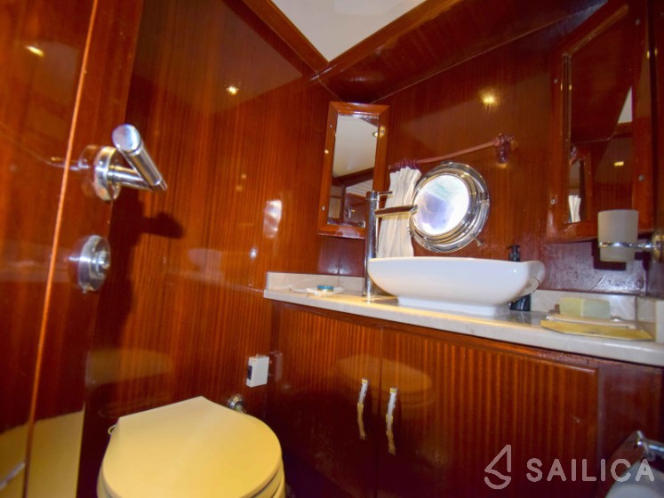 Gulet - Yacht Charter Sailica