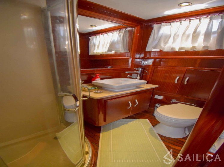 Gulet - Yacht Charter Sailica
