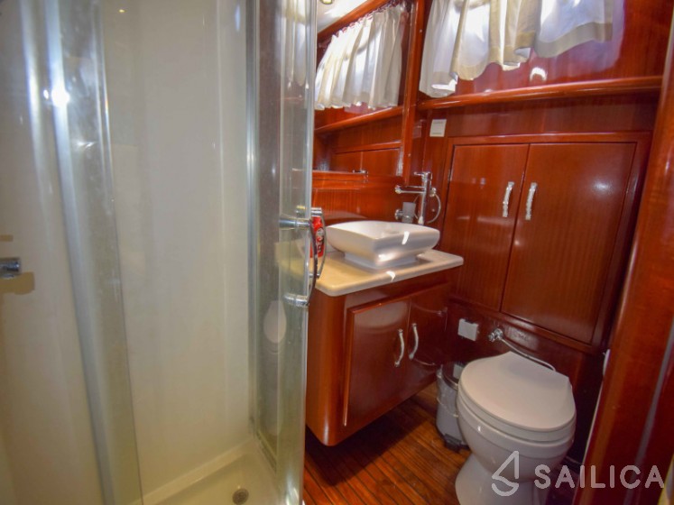 Gulet - Yacht Charter Sailica