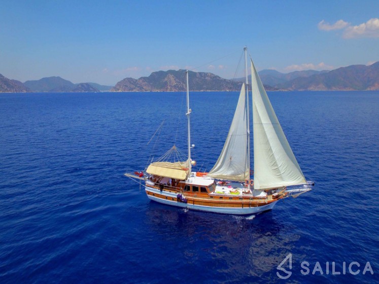 Gulet - Yacht Charter Sailica