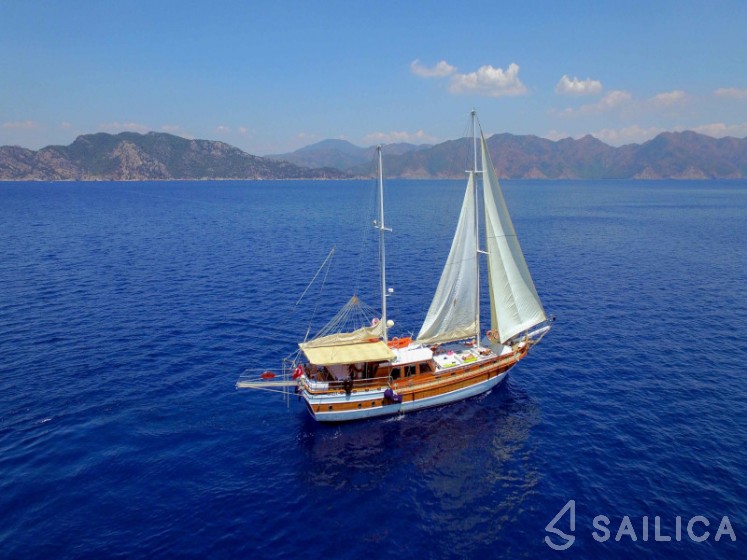 Gulet - Yacht Charter Sailica