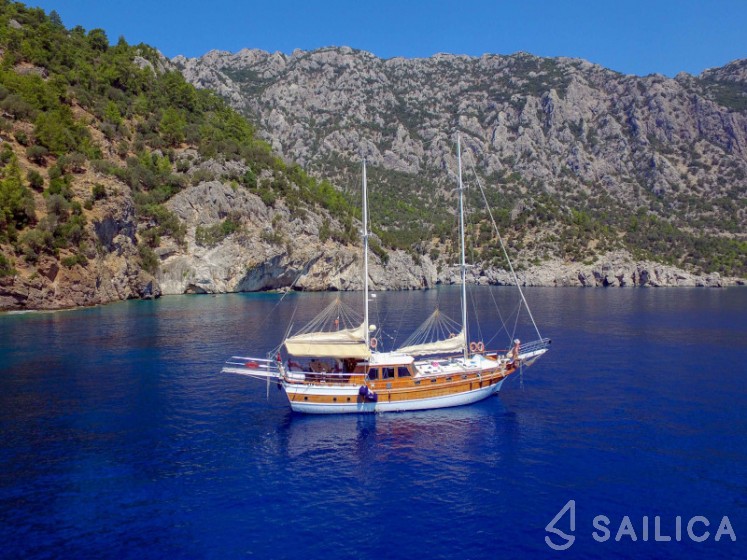 Gulet - Yacht Charter Sailica