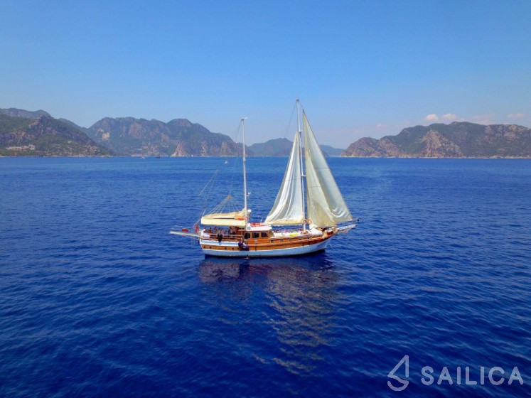 Gulet - Yacht Charter Sailica