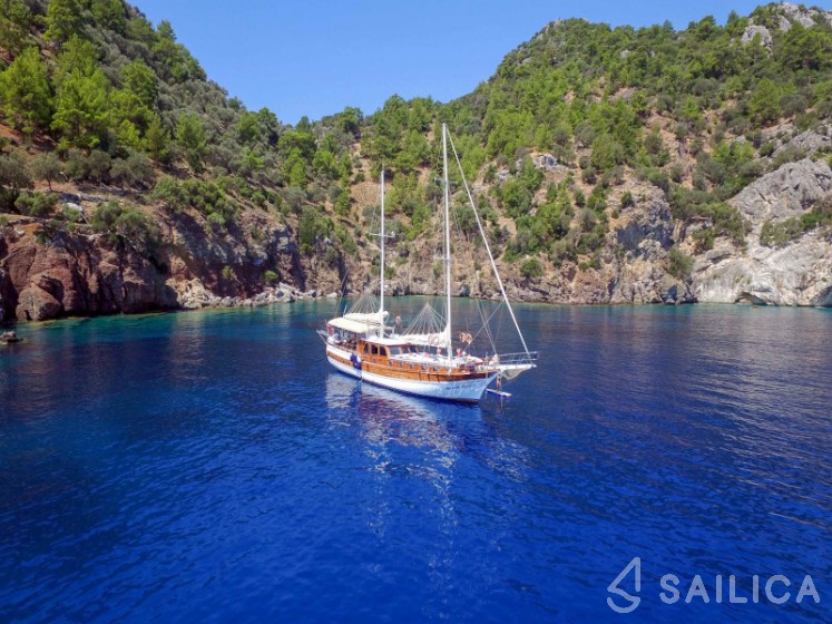 Gulet - Yacht Charter Sailica
