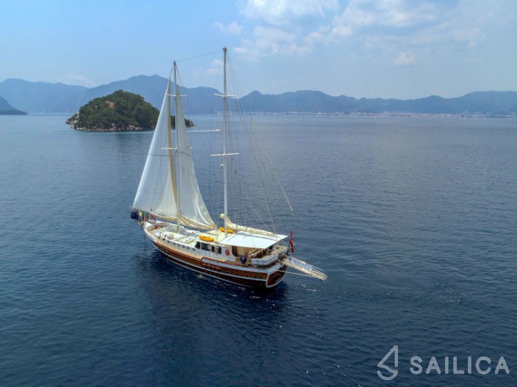 Gulet - Yacht Charter Sailica
