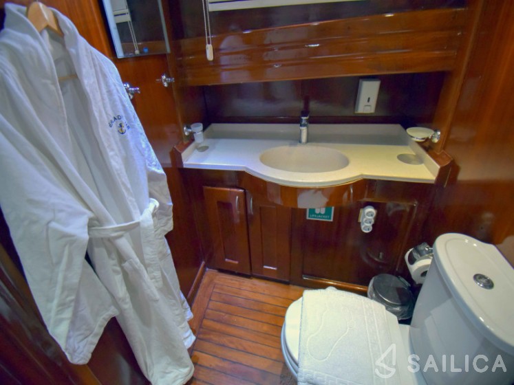 Gulet - Yacht Charter Sailica