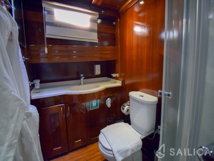 Gulet - Yacht Charter Sailica