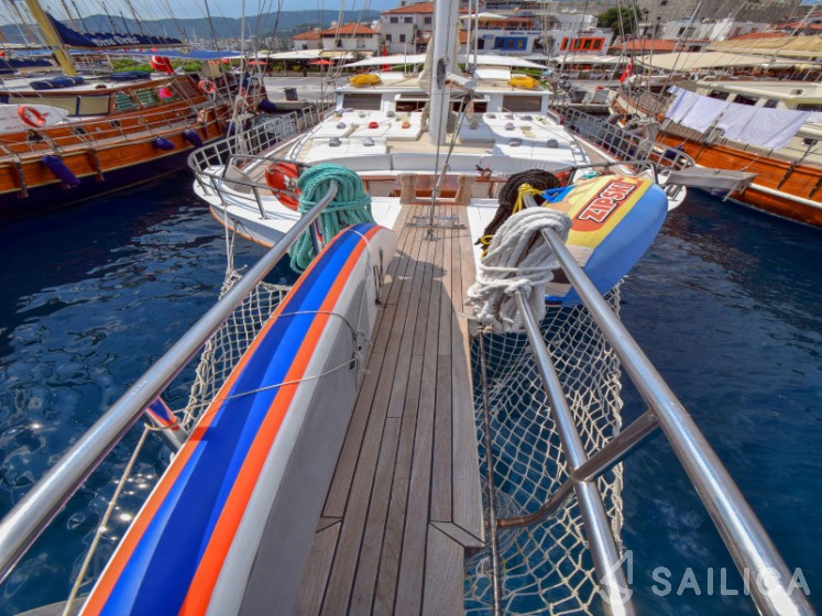 Gulet - Yacht Charter Sailica