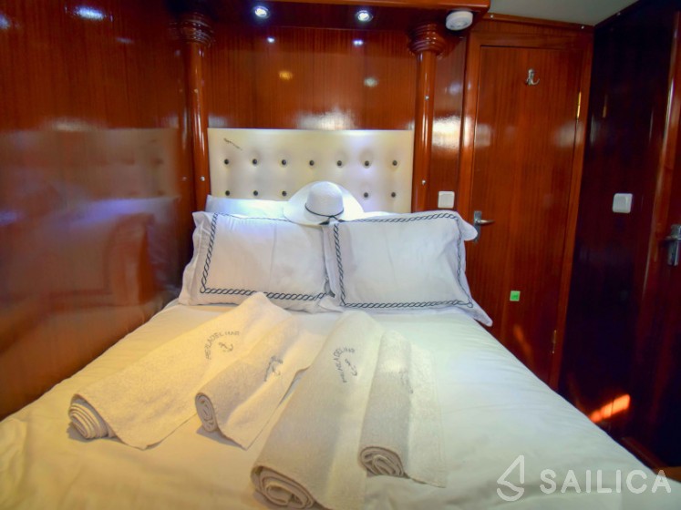 Gulet - Yacht Charter Sailica