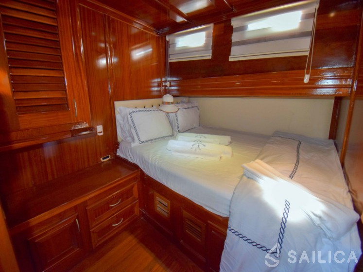 Gulet - Yacht Charter Sailica