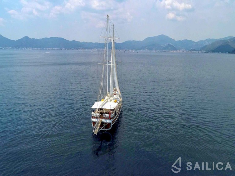 Gulet - Yacht Charter Sailica