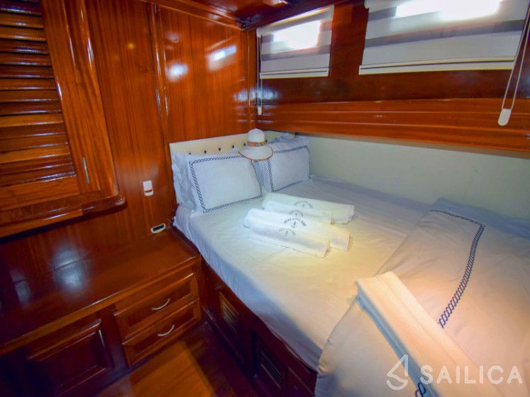 Gulet - Yacht Charter Sailica