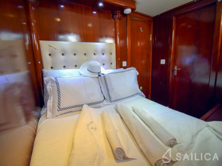 Gulet - Yacht Charter Sailica