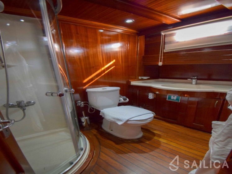 Gulet - Yacht Charter Sailica