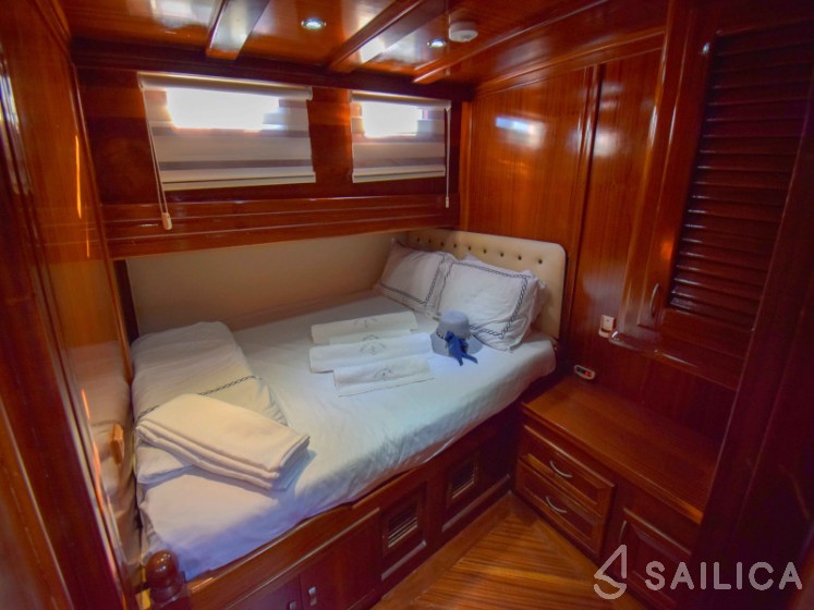 Gulet - Yacht Charter Sailica