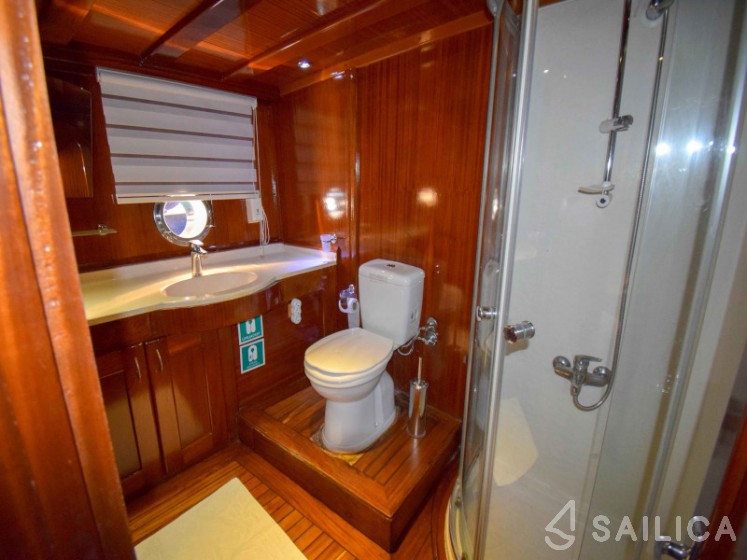 Gulet - Yacht Charter Sailica
