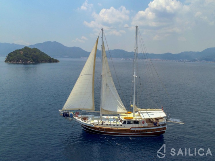 Gulet - Yacht Charter Sailica