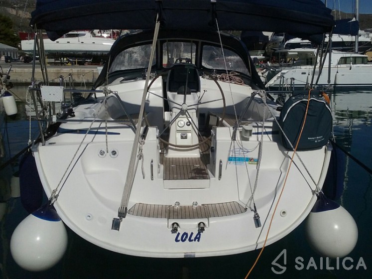 Bavaria 39 Cruiser - Yacht Charter Sailica