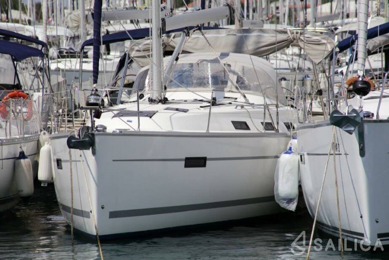 Bavaria 40 Cruiser - Yacht Charter Sailica