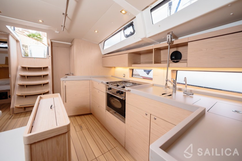 Oceanis 46.1 - Yacht Charter Sailica
