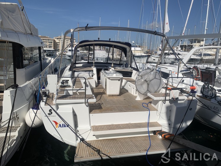 Oceanis 46.1 - Yacht Charter Sailica