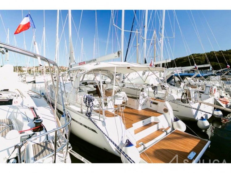 Bavaria 46 Cruiser - Yacht Charter Sailica