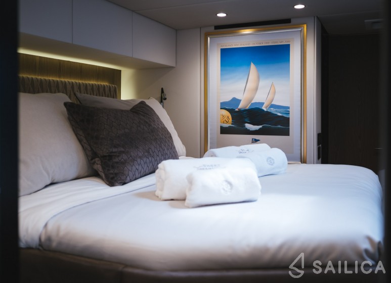 Sunreef 50 - Yacht Charter Sailica