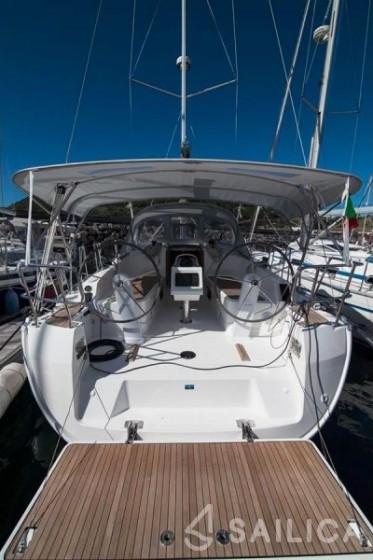 Bavaria 37 Cruiser - Yacht Charter Sailica