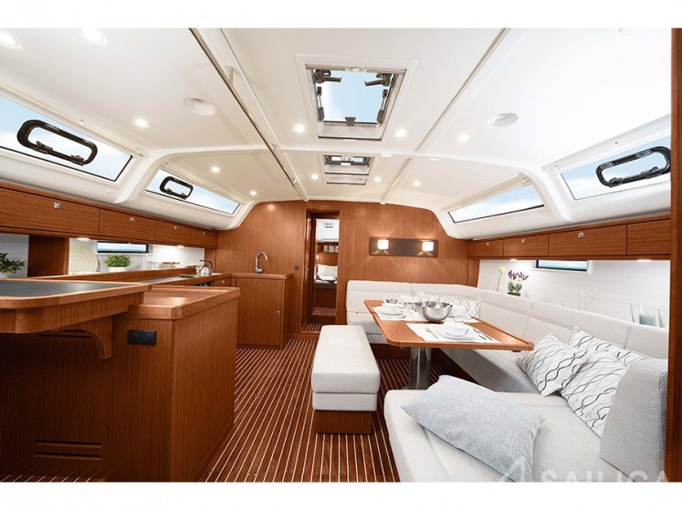 Bavaria 51 Cruiser - Yacht Charter Sailica
