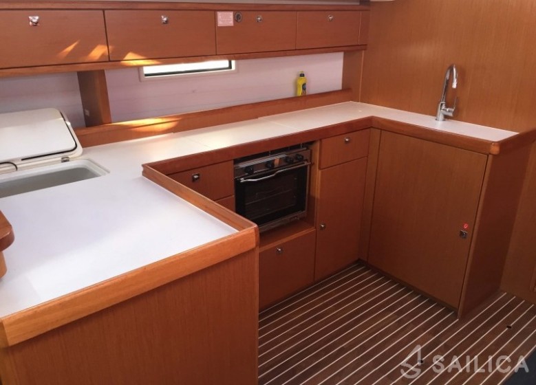 Bavaria 51 Cruiser - Yacht Charter Sailica