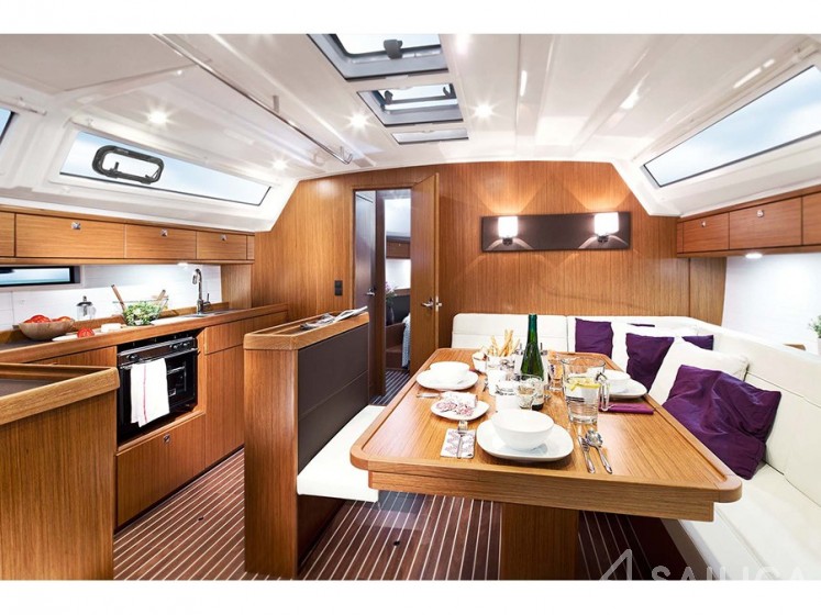 Bavaria 46 Cruiser - Yacht Charter Sailica