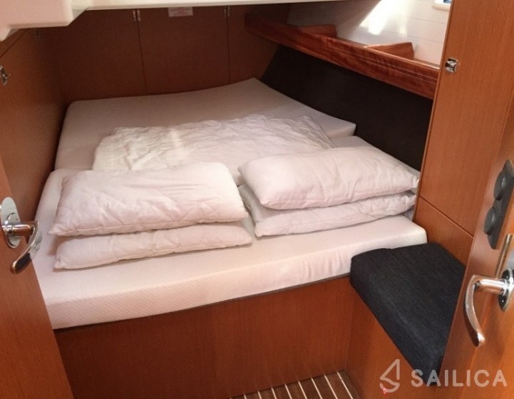 Bavaria 46 Cruiser - Yacht Charter Sailica