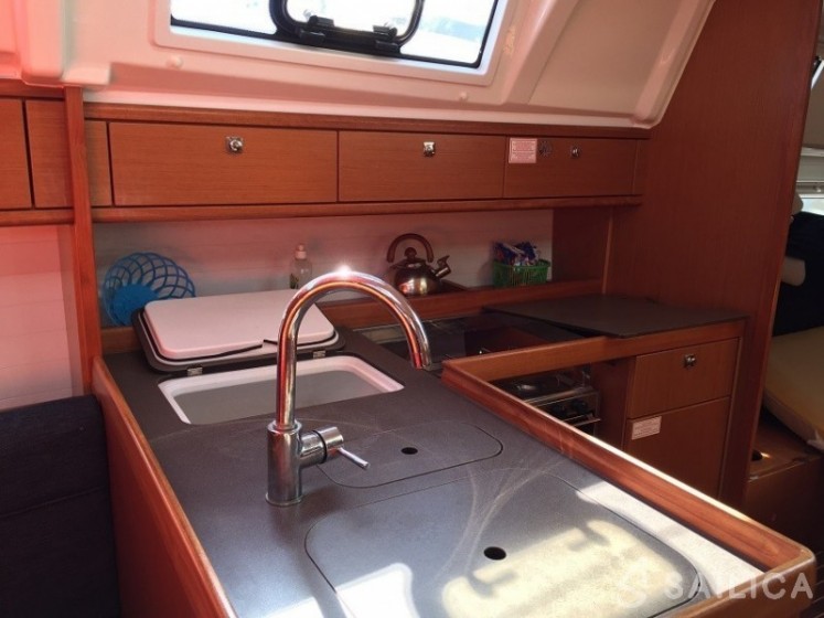 Bavaria 37 Cruiser - Yacht Charter Sailica
