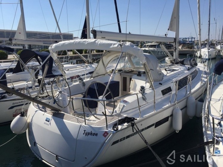 Bavaria 37 Cruiser - Yacht Charter Sailica