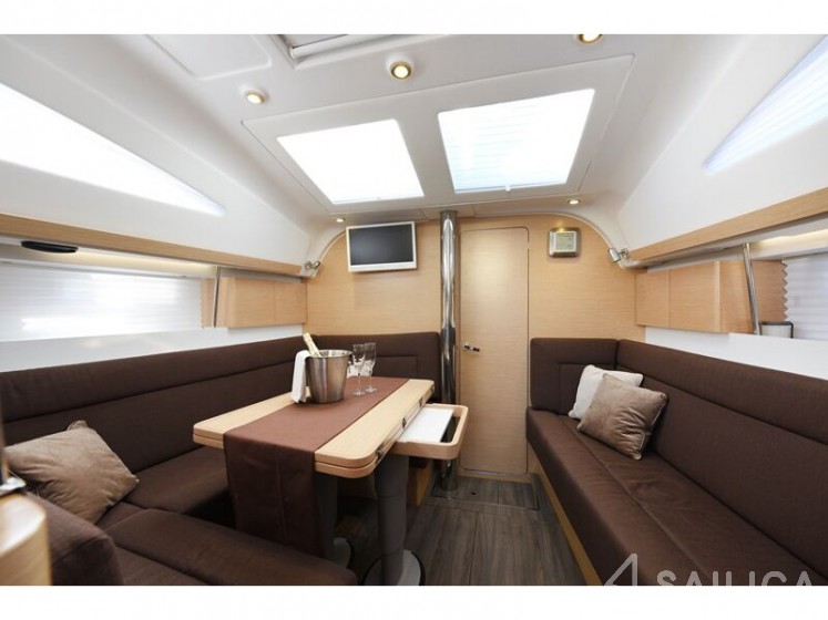 Elan 40 Impression - Yacht Charter Sailica
