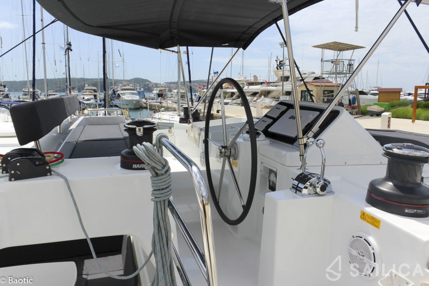 Lagoon 450 - Yacht Charter Sailica