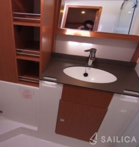 Bavaria Cruiser 51 - Yacht Charter Sailica