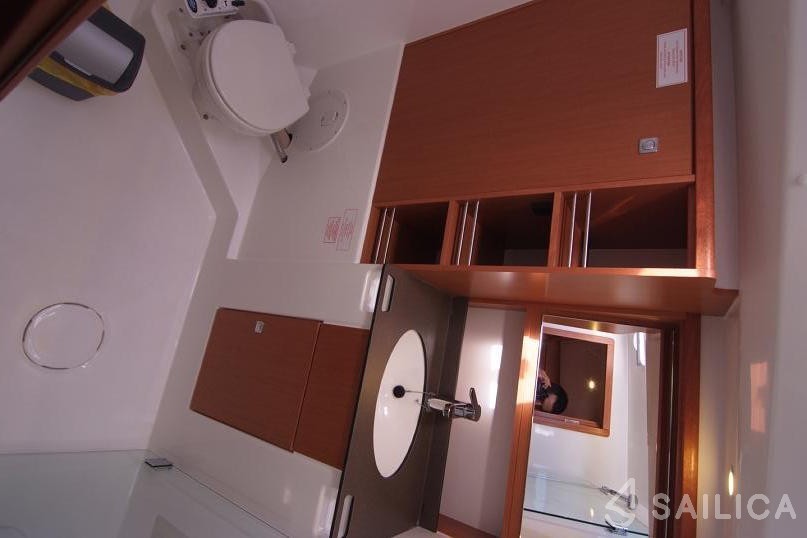 Bavaria Cruiser 51 - Yacht Charter Sailica