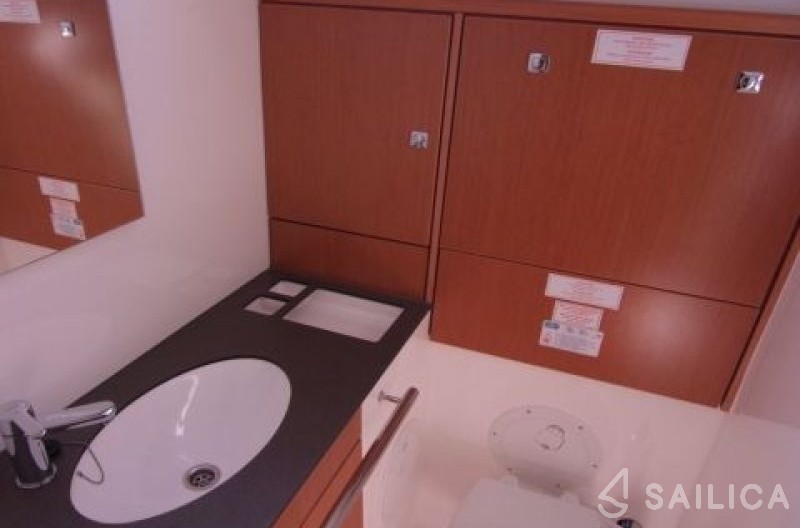 Bavaria Cruiser 46 - Yacht Charter Sailica